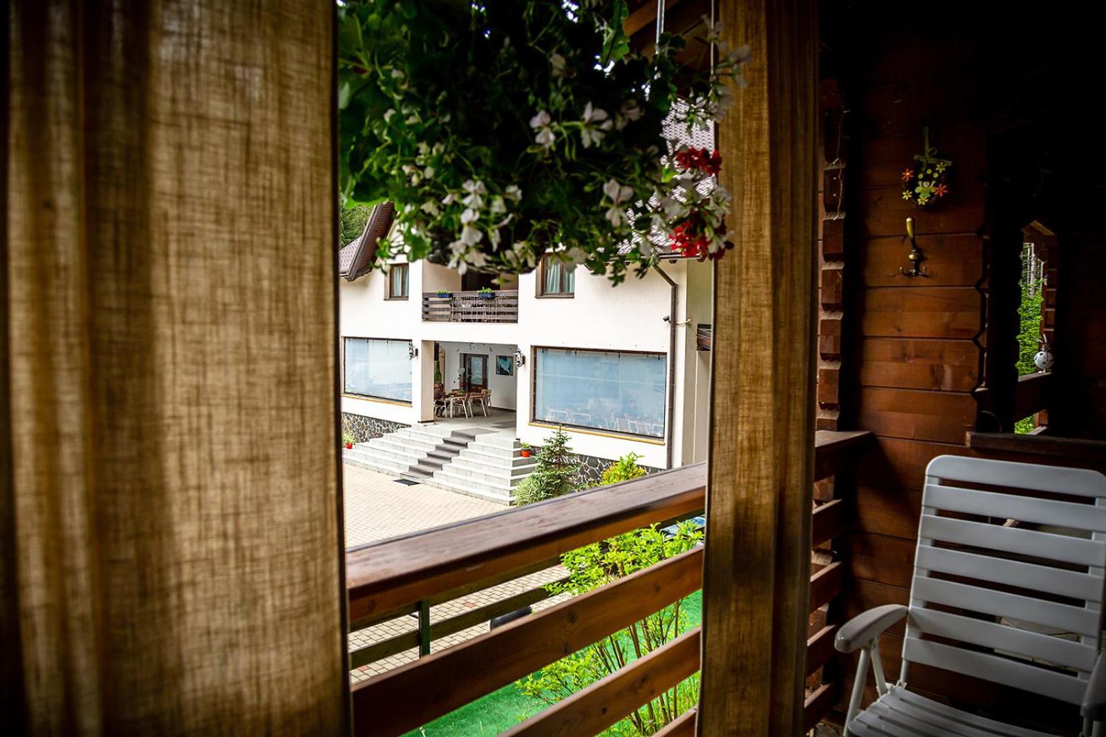 Perla Padurii Hotel Völgytanya Kültér fotó