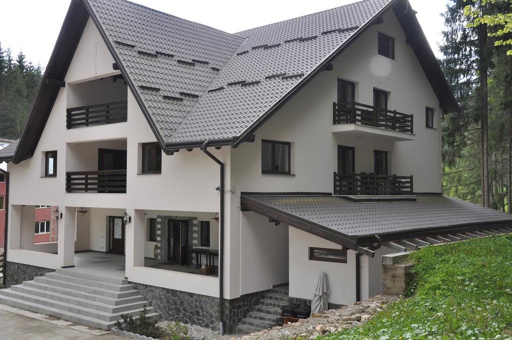 Perla Padurii Hotel Völgytanya Kültér fotó