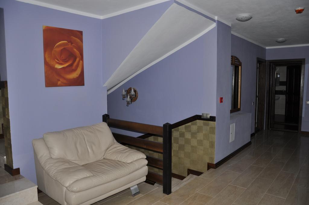 Perla Padurii Hotel Völgytanya Kültér fotó